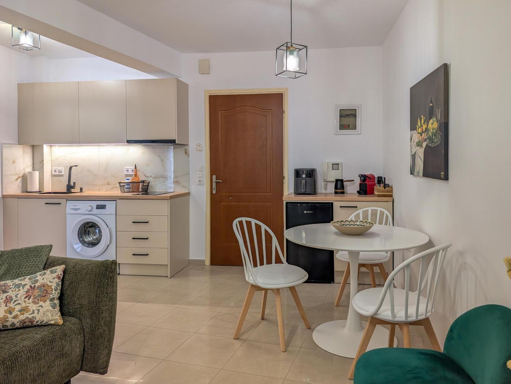 Xperience Central Apartments イラクリオン エクステリア 写真